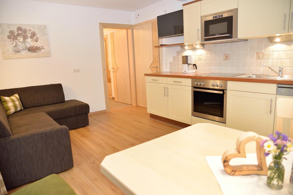 Apartamento Haus Edring Tux Habitación foto