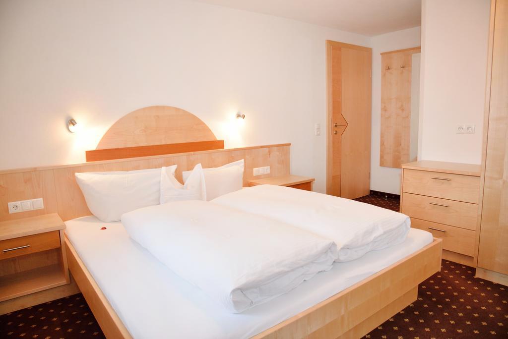 Apartamento Haus Edring Tux Habitación foto